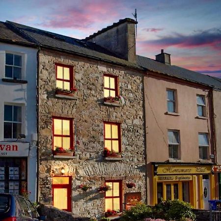 White Heather House Clifden Town Square Exterior photo